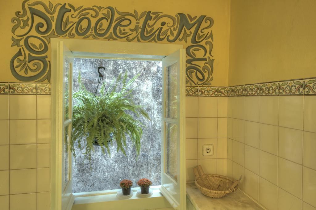 Stay Local In Alfama! Alice Central Home, Near River Lisboa Kültér fotó